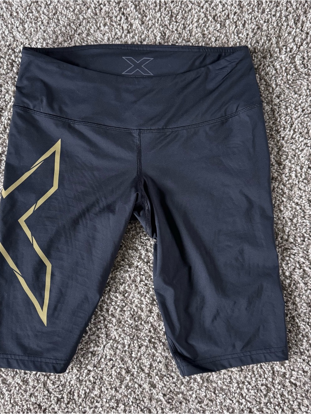 2XU Women's Black Compression Shorts with Gold Logo